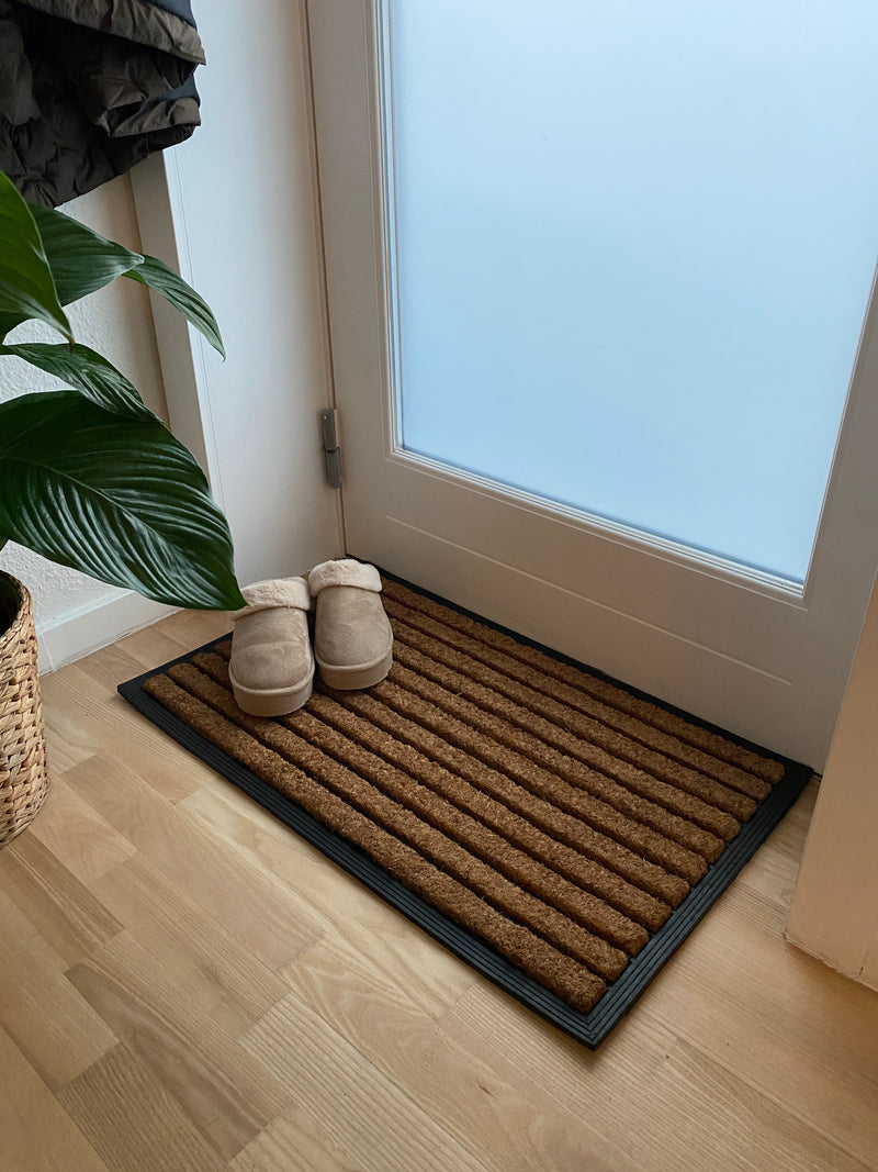 Dørmåtte - med striber i kokos og gummi 45x75 cm