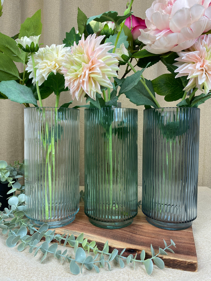 Flora vase - rillet glas 12x25 cm - 3 ass. farver